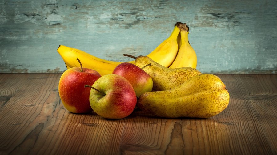 Owoce w diecie trzustkowej - banany, gruszki i jabłka